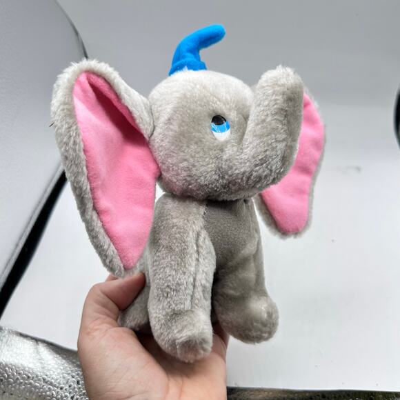 Vintage Dumbo Mini Plush Figurine - CUTE! - Picture 3 of 7